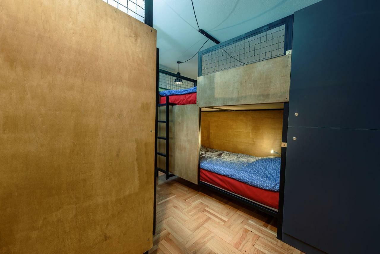 Town Hostel Peje Eksteriør bilde